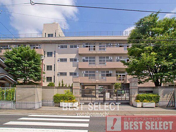 さいたま市立土合中学校 徒歩18分。 1420m