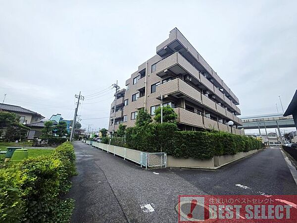 ■生活利便施設が徒歩圏内に複数揃う、充実した生活環境