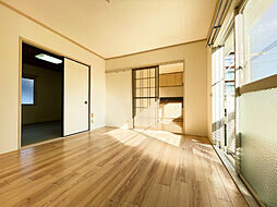 フラワーハイツ 2階2DKのリビング/ダイニング