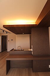 レインボーグローヴII 201 2階2LDKのリビング/ダイニング