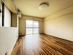 グリーンドエル 4階1Kのリビング/ダイニング