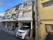 寝屋川市駅より徒歩15分 築35年3ヶ月 3階建の賃貸物件