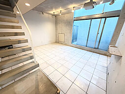 シモキタザワApartments F 地下1階2SLDKのリビング/ダイニング