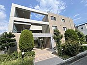 苦楽園口駅より徒歩13分 築32年3ヶ月 3階建の賃貸物件
