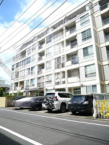 【マンション外観】