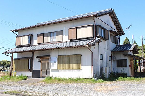 東北側からの外観