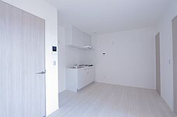 京成本線 船橋競馬場駅 徒歩2分の賃貸アパート 1階1LDKのリビング/ダイニング