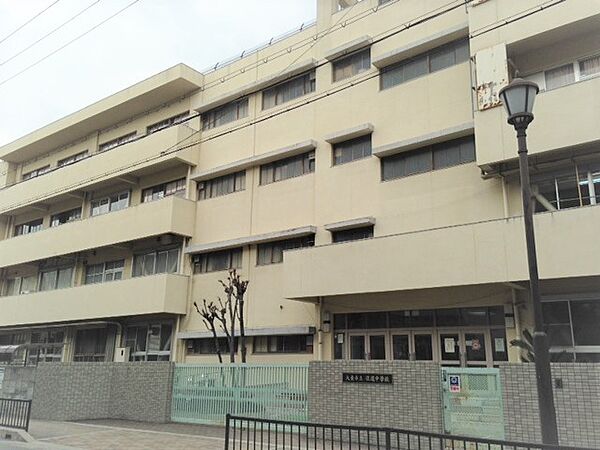住道中学校まで徒歩約２分