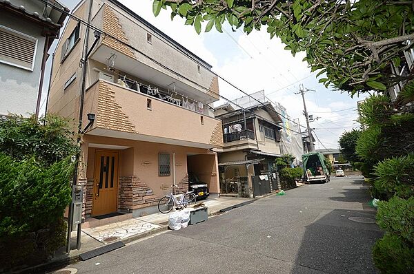 前面道路もゆったりしてます