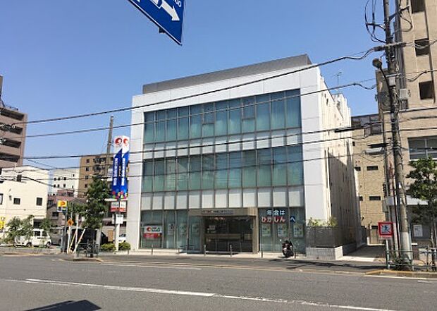 東京東信用金庫江東中央支店・・・徒歩５分