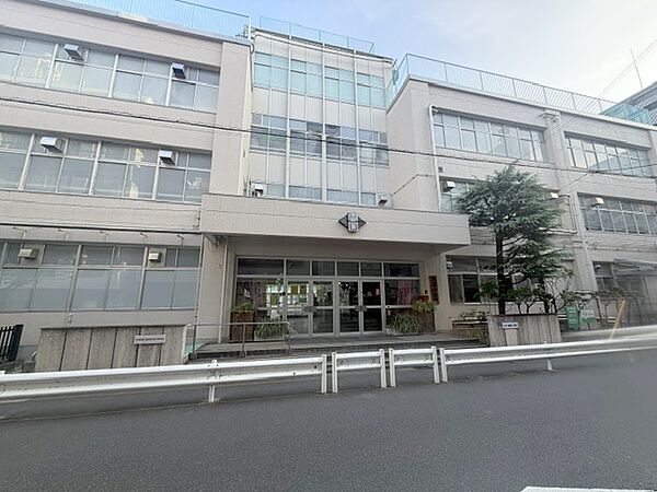 両国小学校　徒歩8分