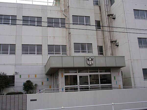 画像12:名古屋市立山田東中学校 973m