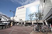 マツモトキヨシパレマルシェ西春店 237m