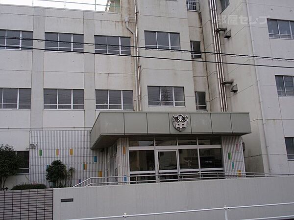 画像15:山田東中学校 1049m