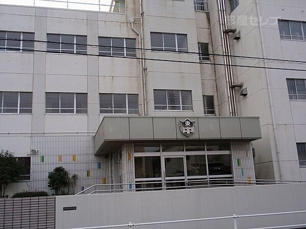 山田東中学校 1263m