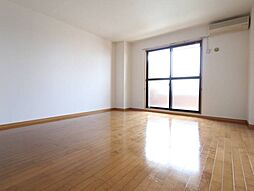 ピースフルプレイス 1階1LDKのリビング/ダイニング