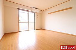 メゾン・ド・毛利 1階ワンルームのリビング/ダイニング