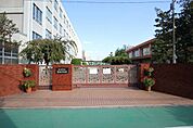笈瀬中学校 861m