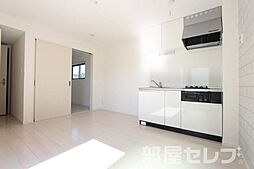 モメンタム志賀本通 2階1LDKのリビング/ダイニング