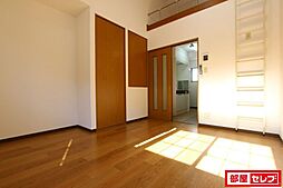 ションテ・ファオン・大野木 2階1Kのリビング/ダイニング