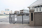 西枇杷島中学校 1216m