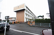 白木小学校 952m