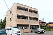 西春駅より徒歩12分 築26年3ヶ月 3階建の賃貸物件
