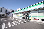 ファミリーマート北名古屋片場店 263m
