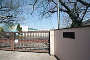 名古屋市立大杉小学校 122m