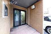 扉閉めても廊下に光が入ってきますよ