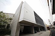 志賀本通駅より徒歩11分 築18年11ヶ月 4階建の賃貸物件