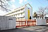 周辺：清須市立桃栄小学校 581m