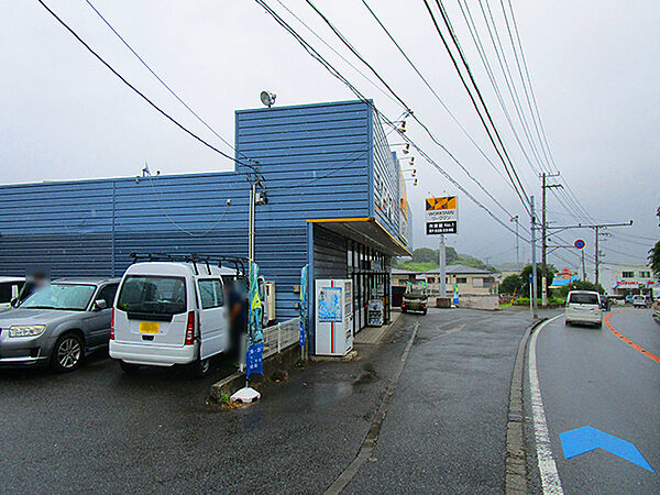 ワークマン横須賀芦名店272m