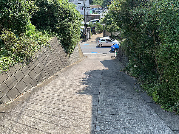 北西側共有道路