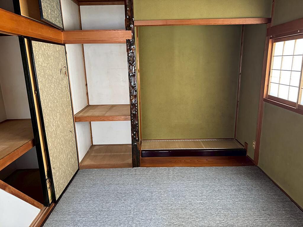 Image 12