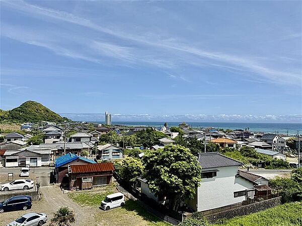 お部屋からの眺望（左側）