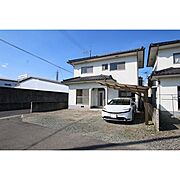 東津山駅より徒歩11分 築36年2ヶ月 2階建の賃貸物件