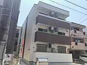 沢ノ町駅より徒歩5分 築9年 3階建の賃貸物件