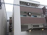 住ノ江駅より徒歩7分 築9年4ヶ月 3階建の賃貸物件