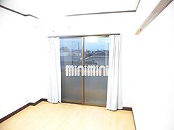 第2プラムフラワーガーデン 3階3DKのリビング/ダイニング