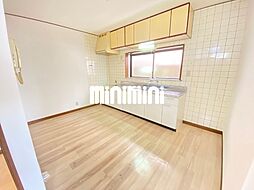 コーポイレブン 2階2LDKのリビング/ダイニング