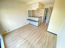 ローズガーデン21番館 3階ワンルームのリビング/ダイニング