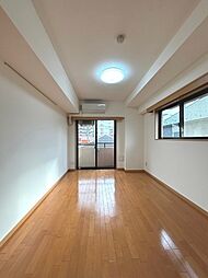 ザ・レジデンス行徳III 3階1Kのリビング/ダイニング