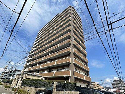 外観:宮崎市で2棟しかない免震構造マンションです。 外観:宮崎市で2棟しかない免震構造マンションです。