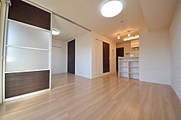 JR武蔵野線 新秋津駅 徒歩8分の賃貸マンション 3階2LDKのリビング/ダイニング