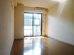 JR中央線 吉祥寺駅 バス15分 柳沢下車 徒歩1分の賃貸マンション 2階1Kのリビング/ダイニング