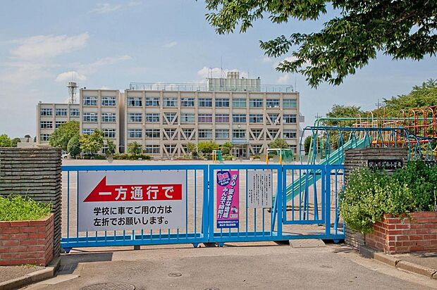 狭山市立南小学校（1017m）