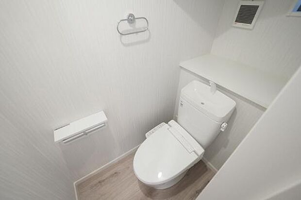 【　トイレ　】 温水洗浄便座／各階設置