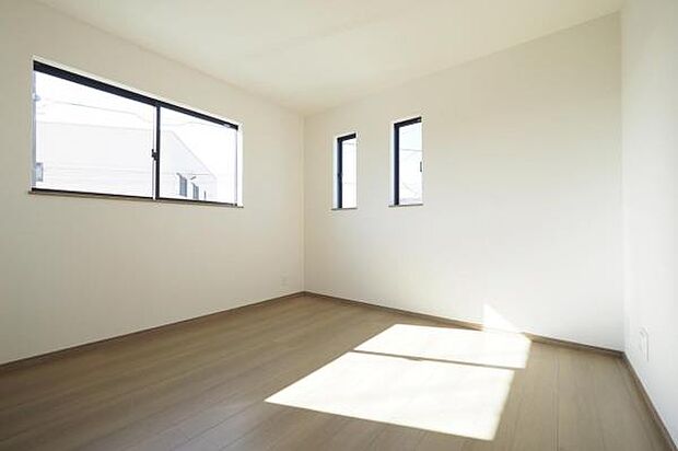 【　居室　／　6.06帖　】 開放感のある二面採光のお部屋