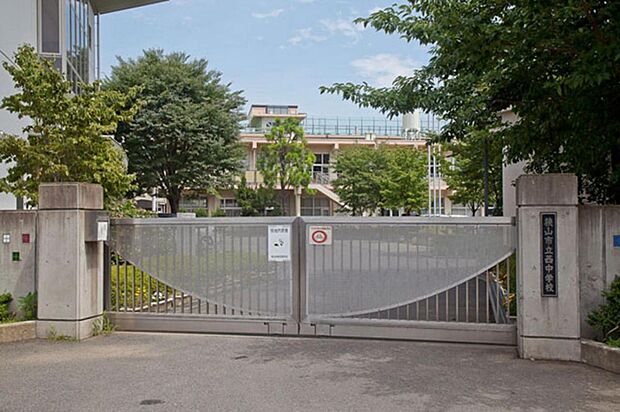 狭山市立西中学校（2739m）